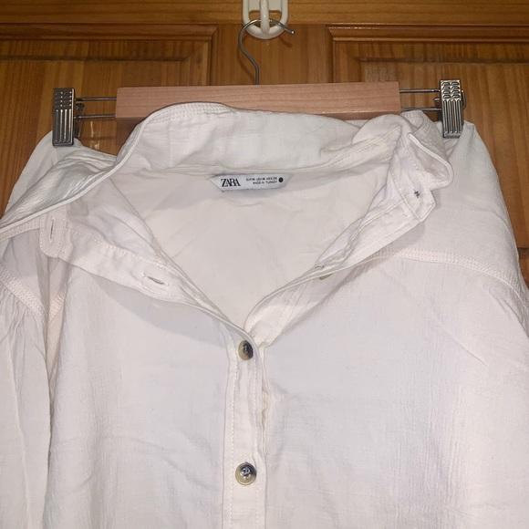 Zara Balloon Sleeve Button Down - Picture 4 of 4